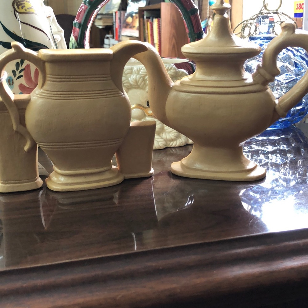 Vintage 1968 Burwood plastic Teapot and Pitcher Set wall decor.
